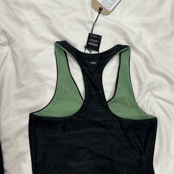 Prana Bra and 7/8 Legging set - Picture 8 of 8